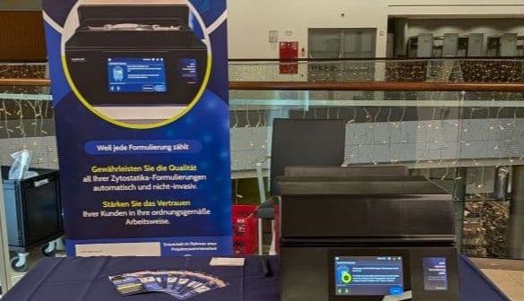 Messestand von CytoFortis auf dem Zytostatika-Tag des IUTA